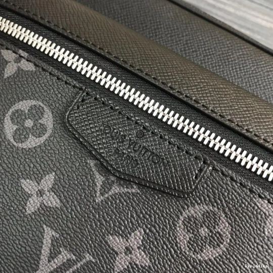Fake Louis Bags MESSENGER LOUIS VUITTON OUTDOOR 0713